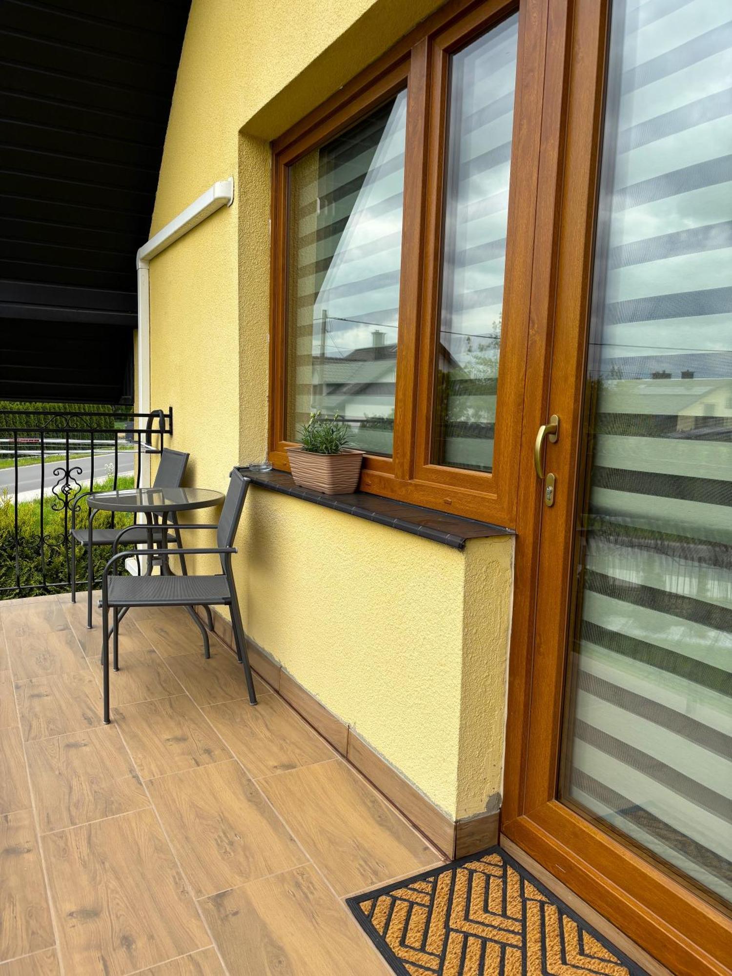 Appartement Azalia Zator Extérieur photo